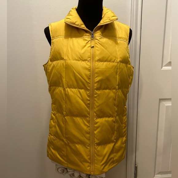 Yellow Lands End puffer vest size Small - Picture 2 of 6